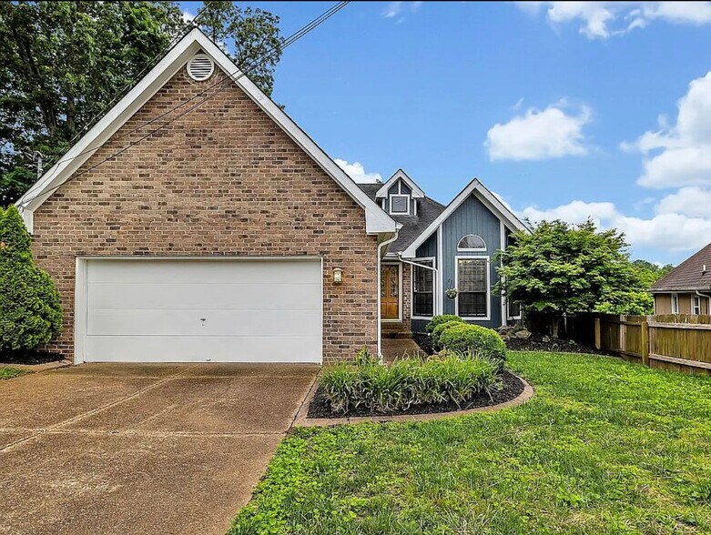 Primary Photo - 1509 Trailwood Ct