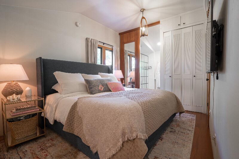 Building Photo - 617 Acacia Ln