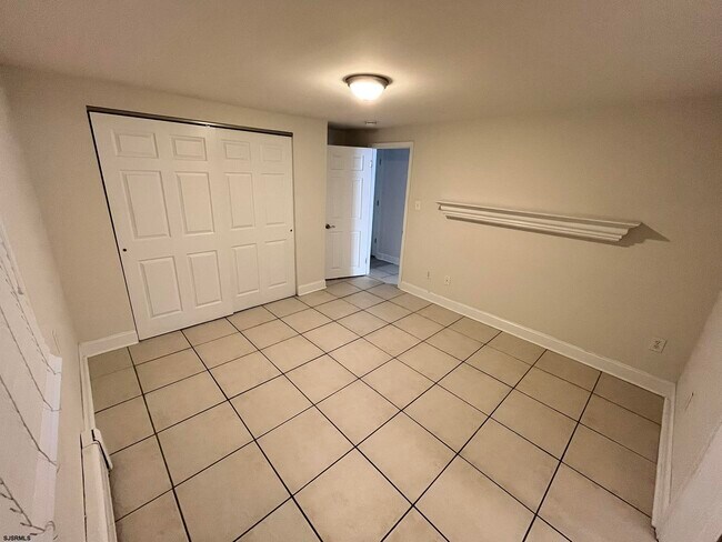 Building Photo - 9 N Wissahickon Ave