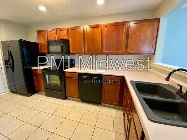 Building Photo - 16736 Aulton Dr