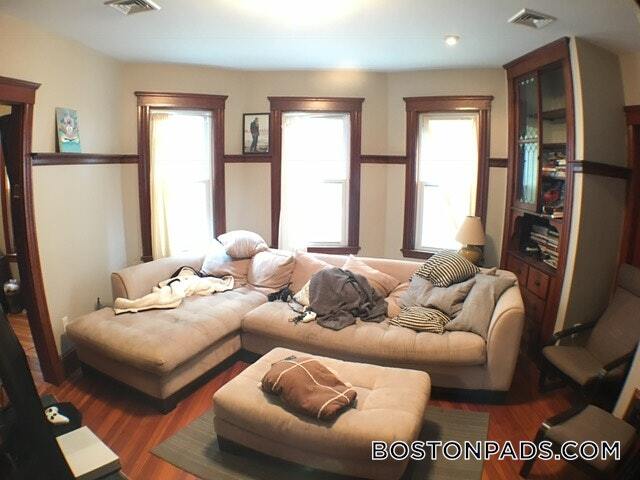 Primary Photo - 18 Taft St