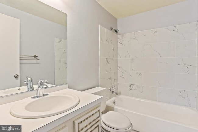 Building Photo - 12113 Pheasant Run Dr