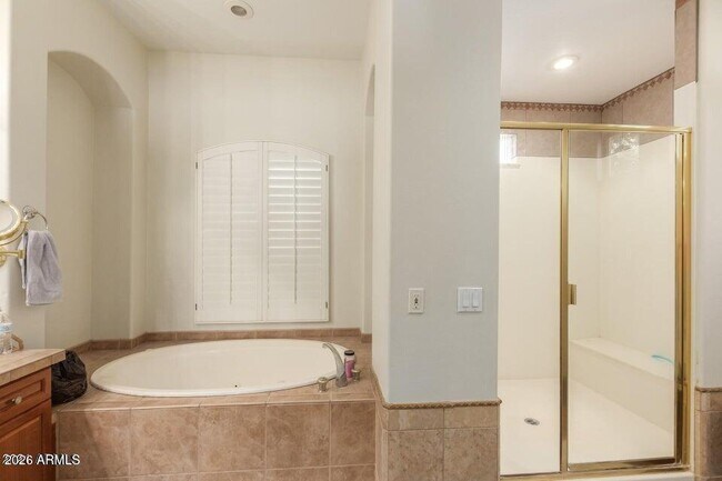 Building Photo - 3419 E June Cir