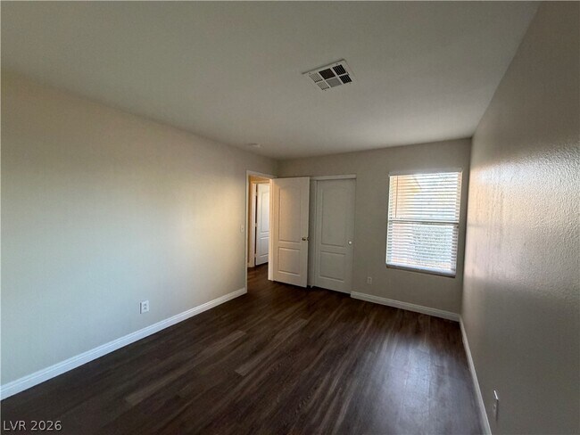 Building Photo - 4024 W Delhi Ave