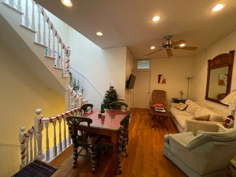 Building Photo - 588 Columbus Ave