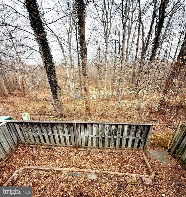 Building Photo - 5278 Lonsdale Dr