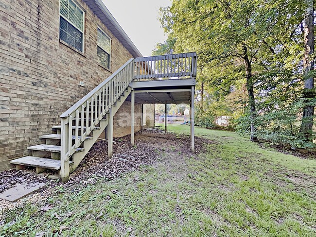 Building Photo - 620 Woodhaven Dr