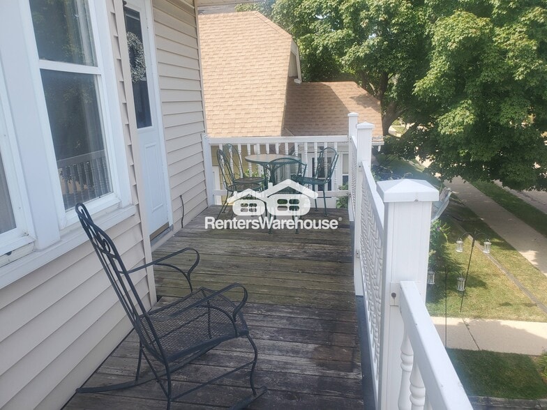 Building Photo - 1607 S 73rd St