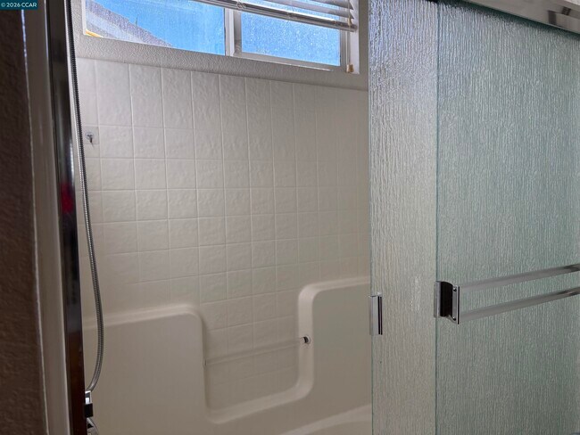 Building Photo - 1888 Badger Pass Way