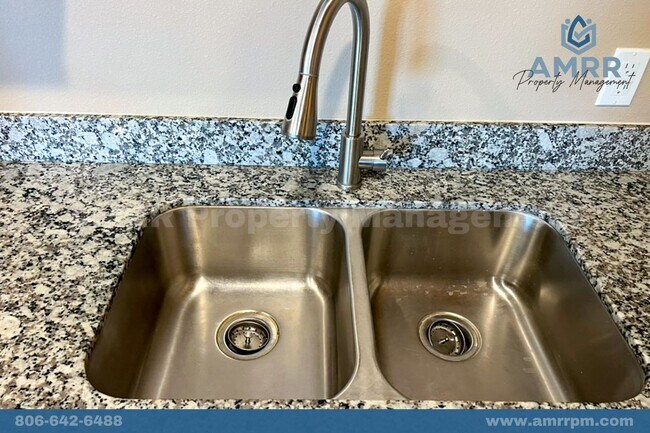 Building Photo - 321 N Avenue Q