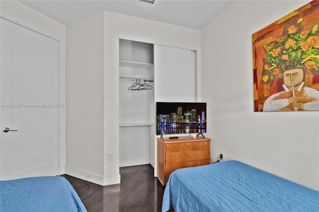 Building Photo - 10334 NW 66th St