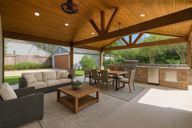 Building Photo - 1320 Woodvine Dr