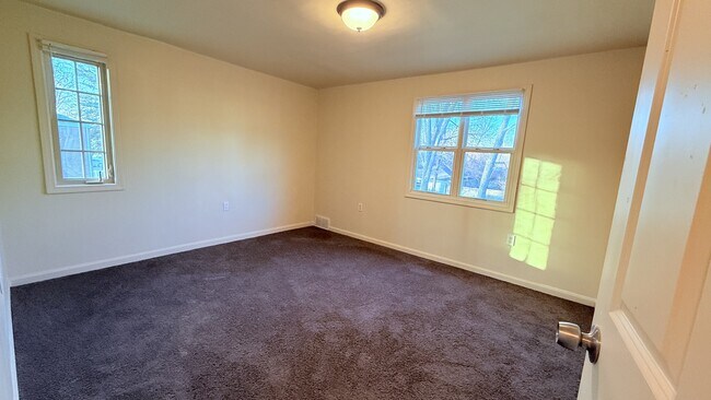 Building Photo - 20619 W Chicago