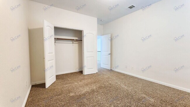 Building Photo - 3808 Hazelhurst Dr