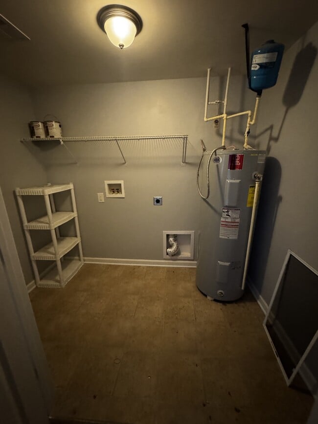 Building Photo - 113 Carnegie Links Dr