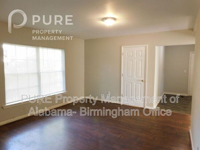 Building Photo - 5208 Highland Ave