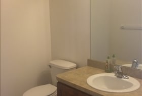 Building Photo - Spacious Townhome on Quiet Street