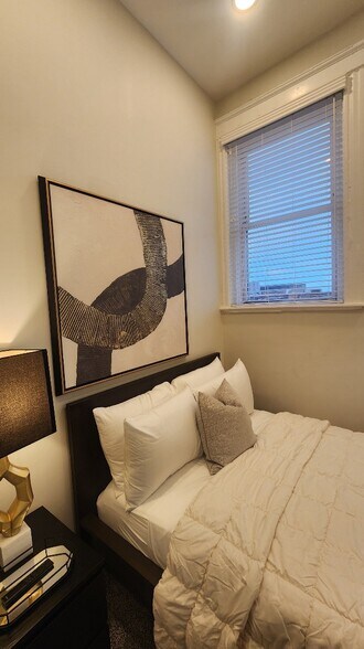 Bedroom 3 - 795 E McMillan St