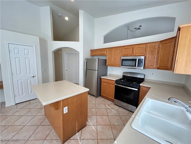 Building Photo - 9757 Derbyhill Cir