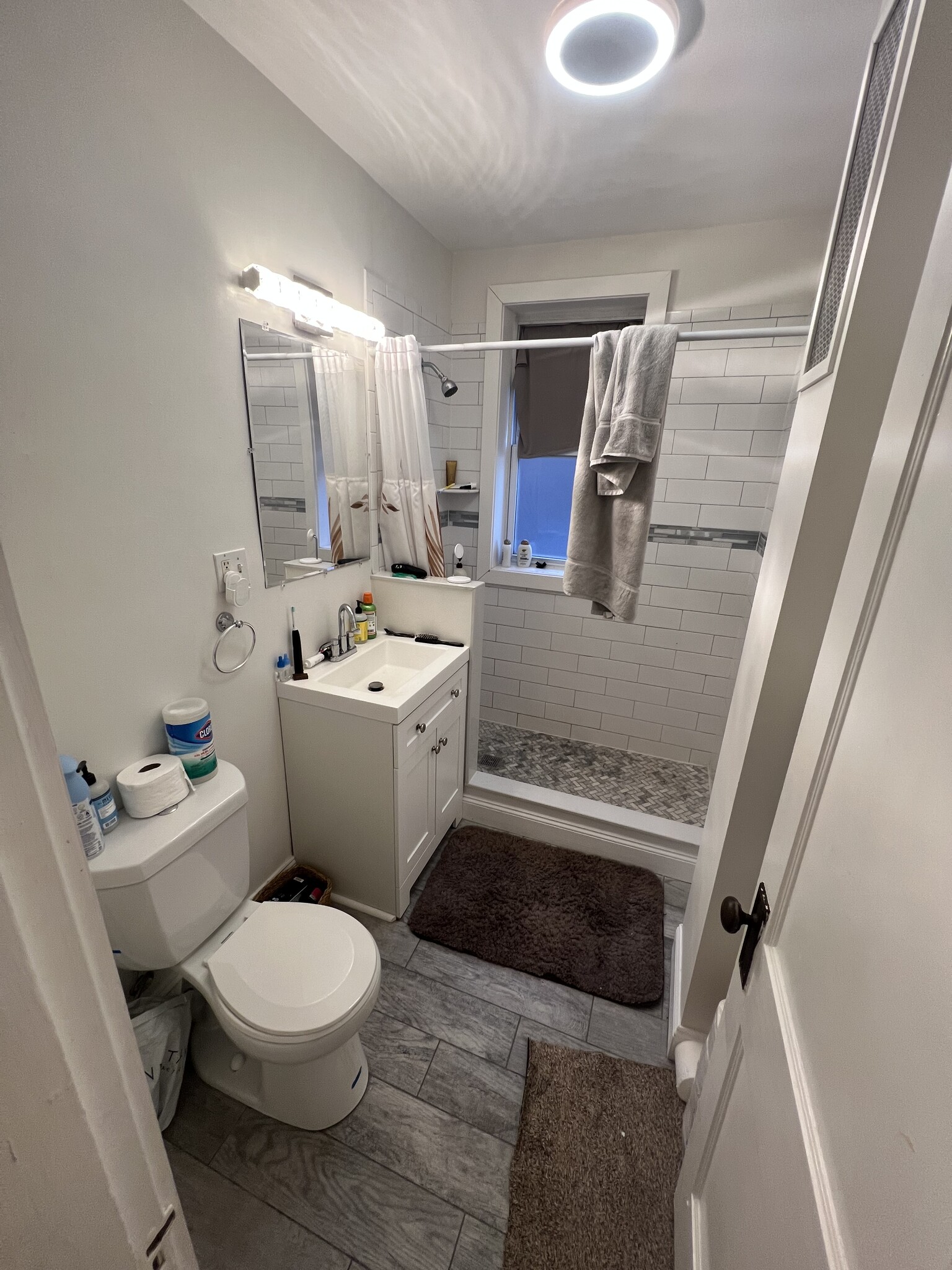 Building Photo - 1193 Commonwealth Ave