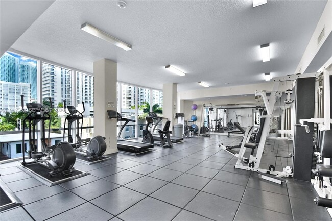 Building Photo - 601 NE 23rd St