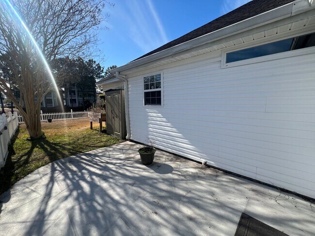 Building Photo - WALLINGFORD PLACE @ PALMETTO POINTE