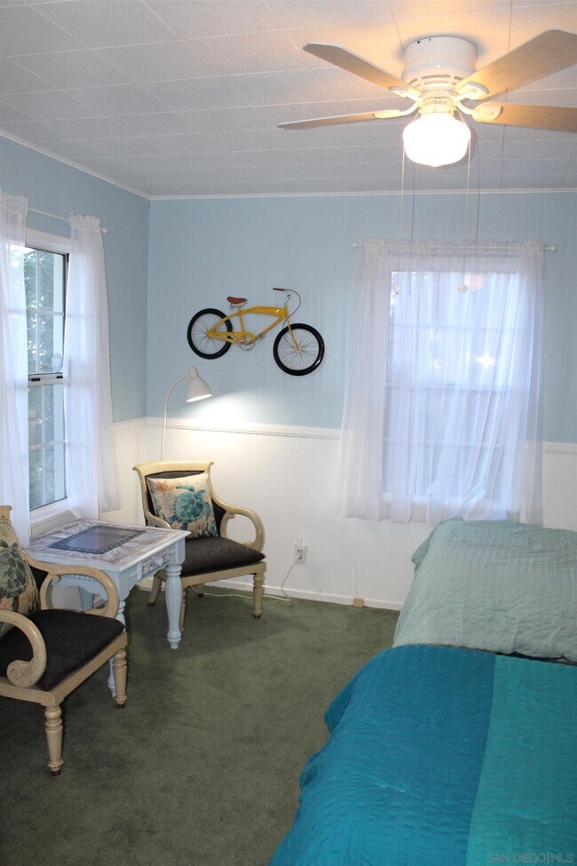 Building Photo - 23984 Skyland Dr