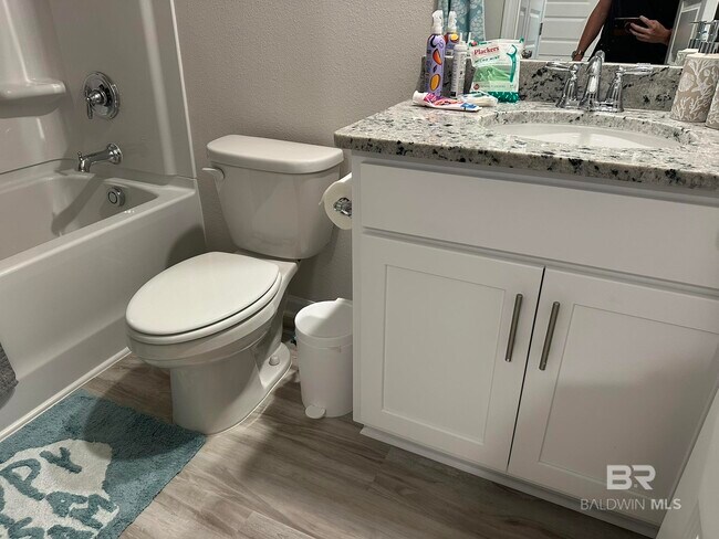 Building Photo - 4250 Lost Bay Dr