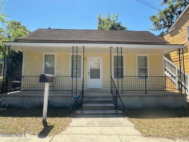 Primary Photo - 1006 Duke St