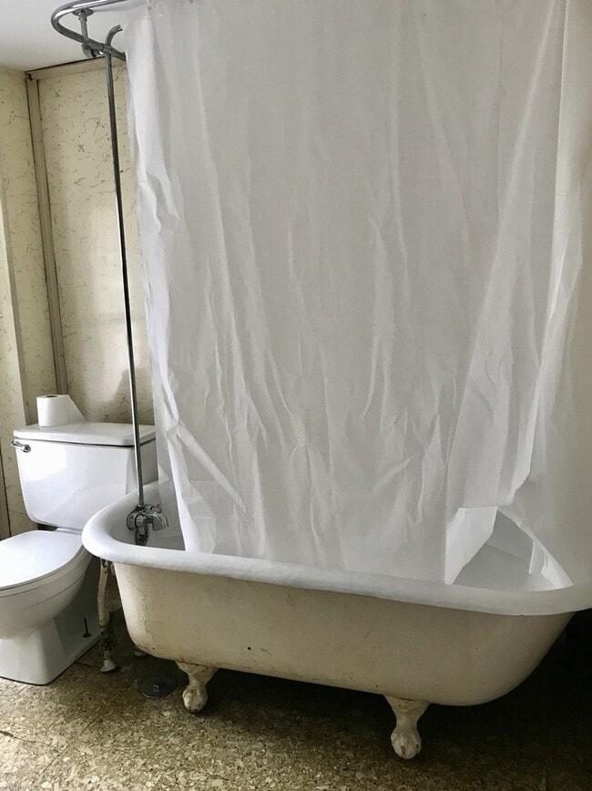 Building Photo - 839 Turner Ave NW