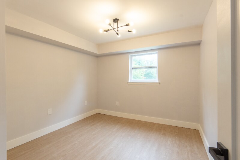 Building Photo - 1903 Country Ln