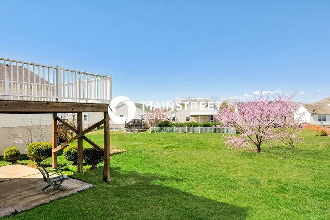 Building Photo - 3 Bedroom Pet-Friendly Home in Wentzville, MO with Main Street Renewal