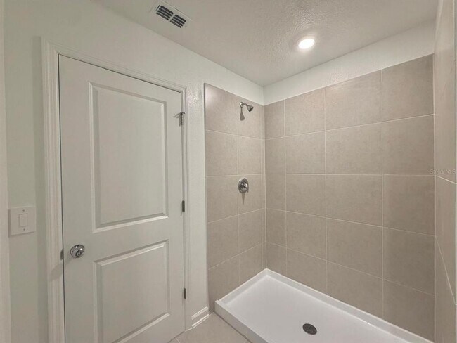 Building Photo - 3627 Hardman Dr