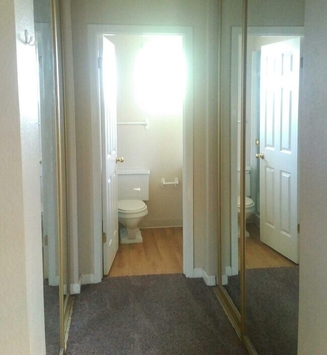 Building Photo - 5900 Moss Creek Cir