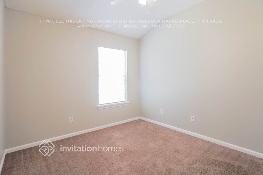 Building Photo - 901 Hawk Run Ct