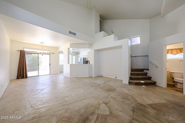 Building Photo - 4112 E Barwick Dr