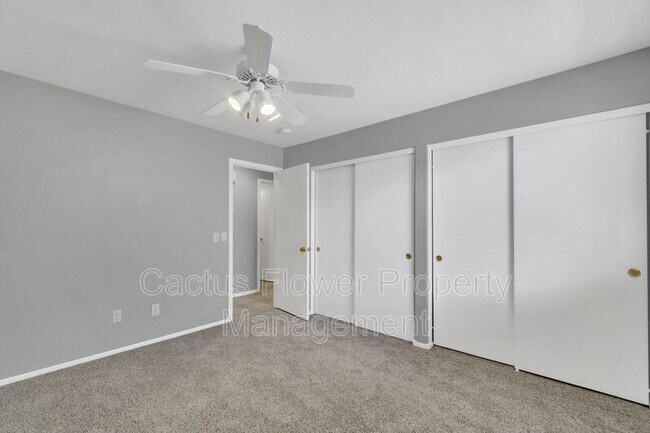 Building Photo - 2401 E Derringer Way