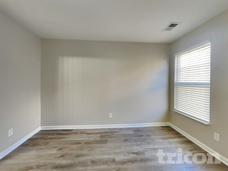 Building Photo - 125 Ivy Hill Ln