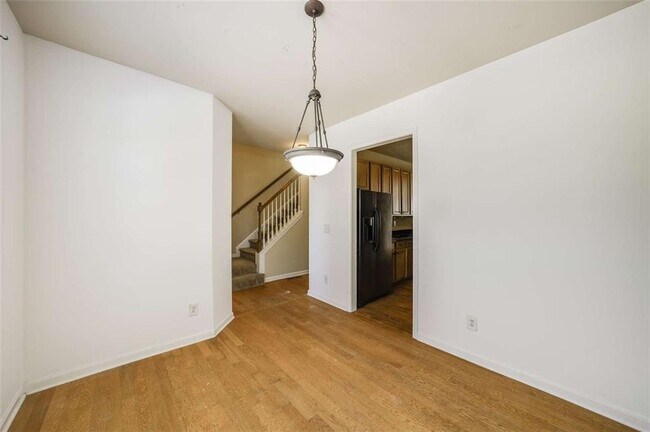 Building Photo - 1798 Oak Brook Ln NW