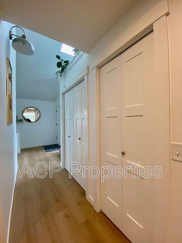 Building Photo - 406 Arrowhead Ln