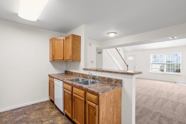 Building Photo - 5009-5011 Betty Jean Way