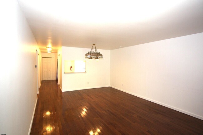 Building Photo - 2616 Canyon Ct