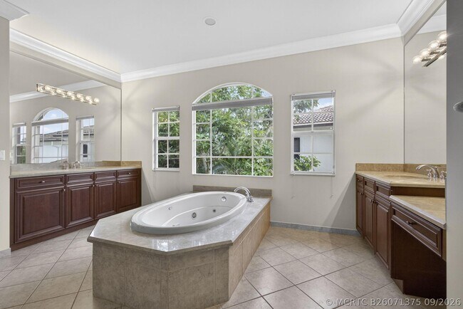 Building Photo - 625 Glenfield Way