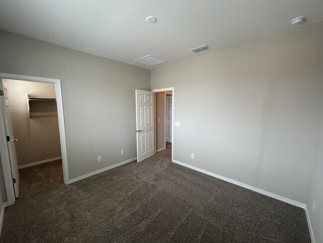 Building Photo - 17615 W San Juan Ave