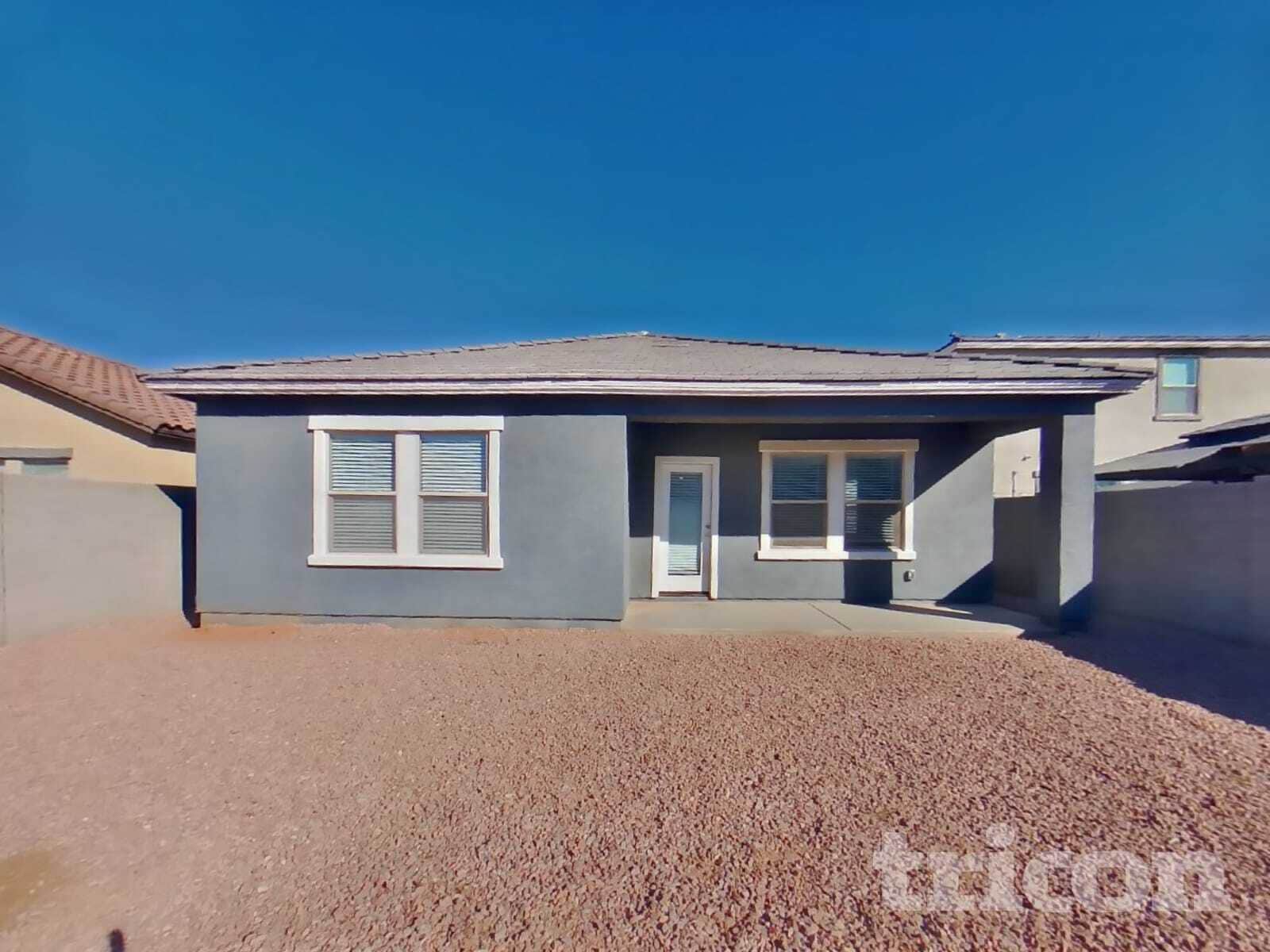 Building Photo - 35381 W Santa Clara Ave