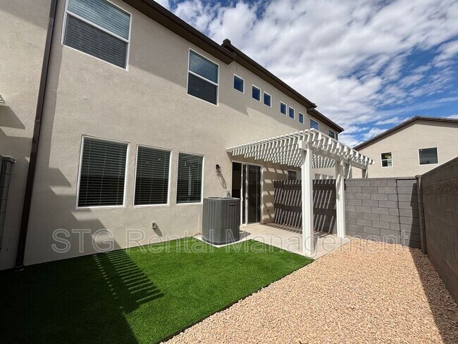 Building Photo - 867 S 4380 W