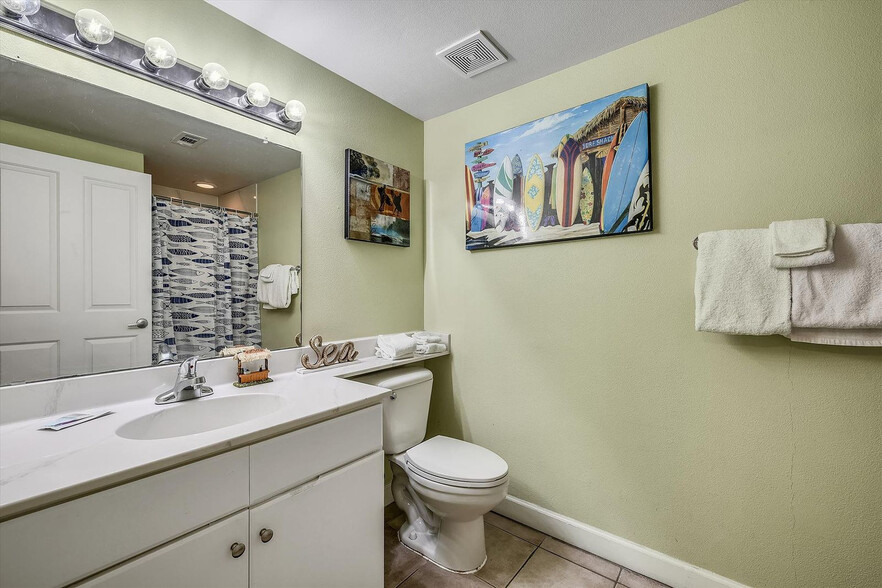 Building Photo - 104 Gulfside Ct