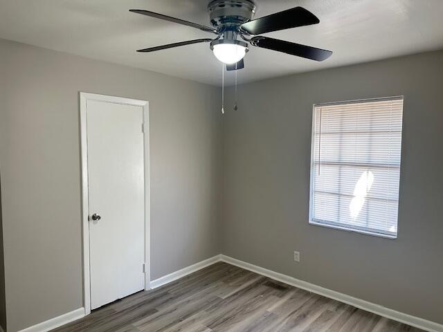 Building Photo - 745 20th St SE