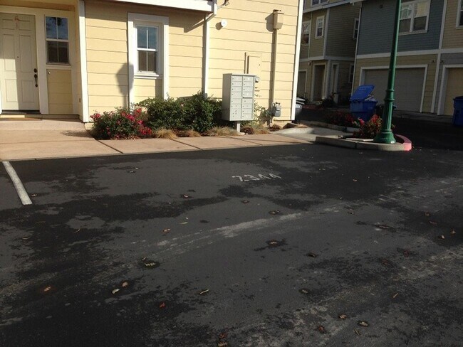 Building Photo - Studio in North East Santa Rosa