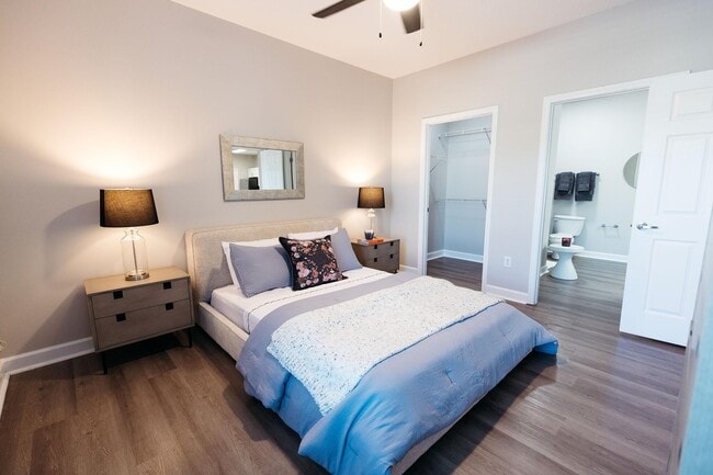 Building Photo - Reserve at Creekside